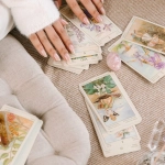 Слот Madame Destiny Megaways с мистической тематикой и механикой Megaways